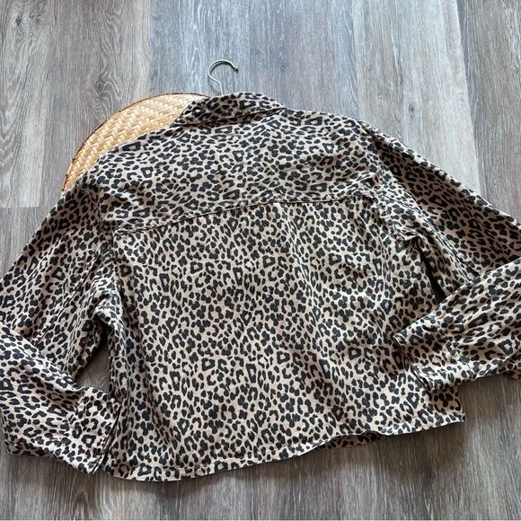 American eagle leopard print shacket boxy fit Women’s Size L - Picture 6 of 6